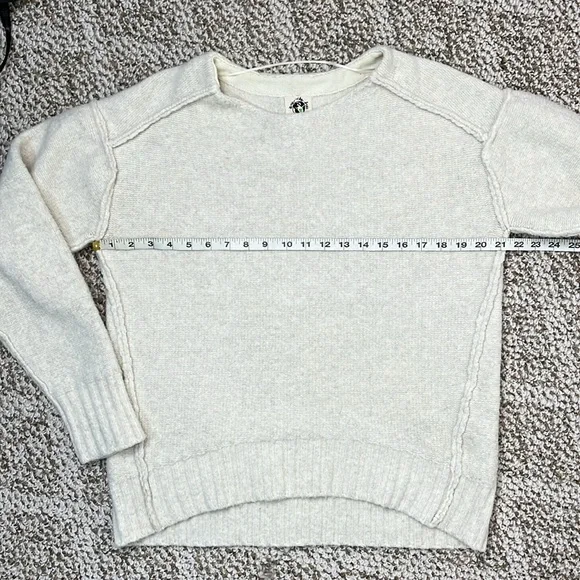 WE THE FREE EASTWOOD SWEATER OVERSIZE EXPOSED SEAM OATMEAL Free People Sz Small - Picture 10 of 12